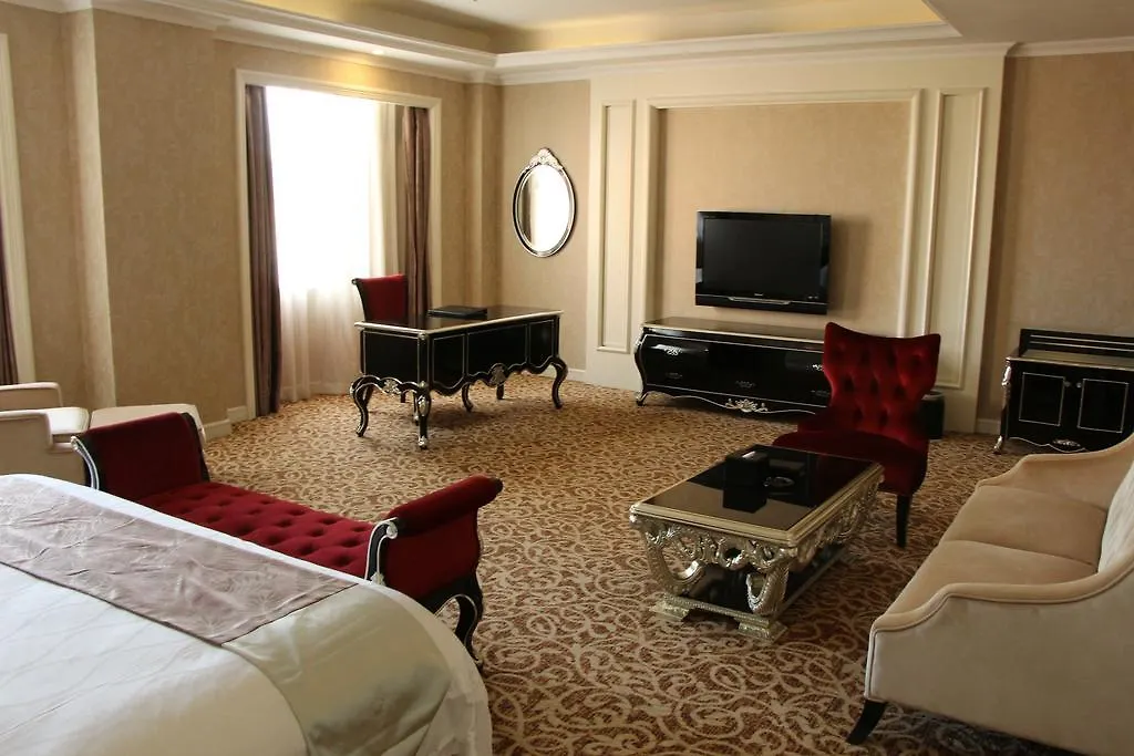 Zhuhai Rongfeng Hotel 4*,  China
