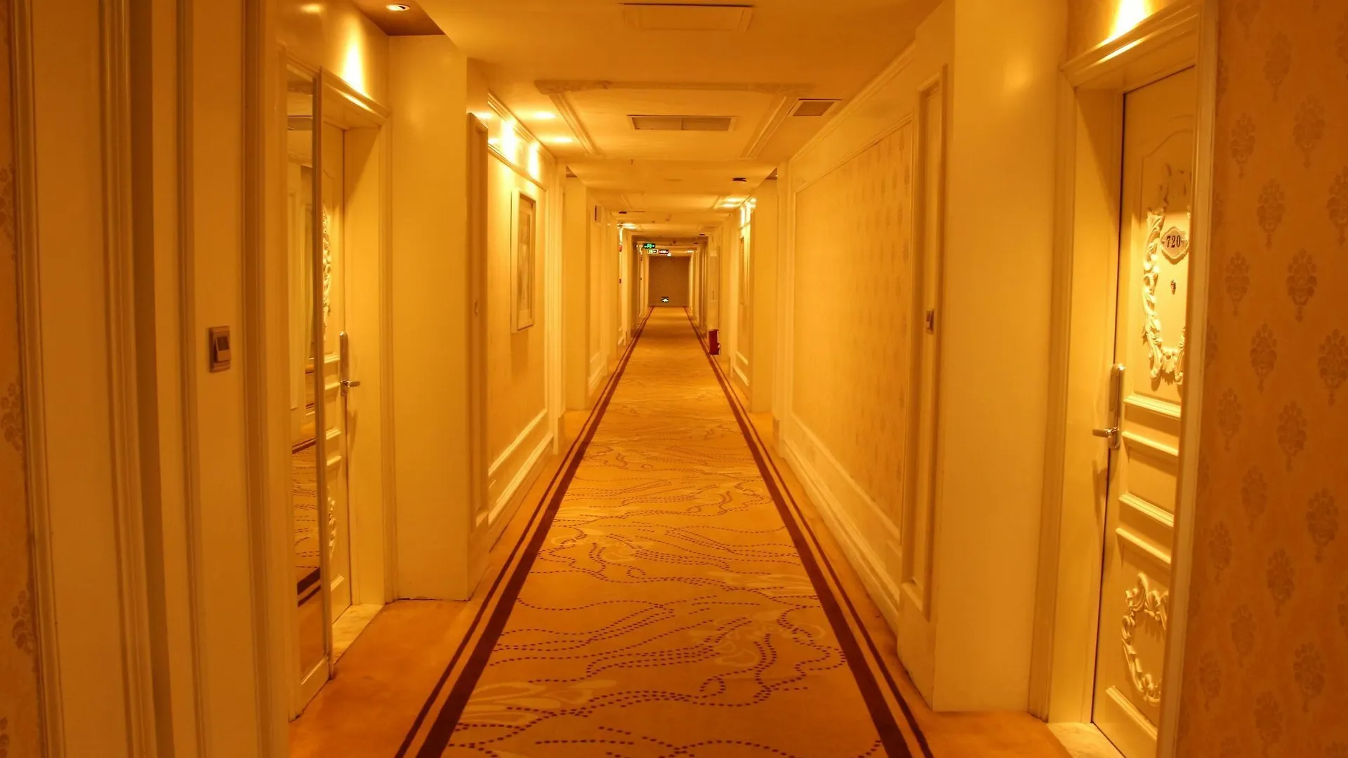 Zhuhai Rongfeng Hotel